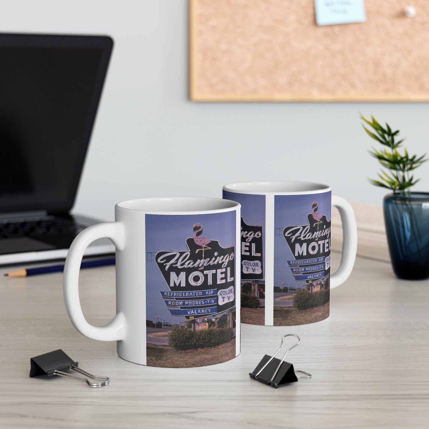 ROADSIDE MUGS - Flamingo Motel Keramikbecher 11oz